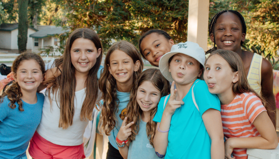 these kids made friends at camp